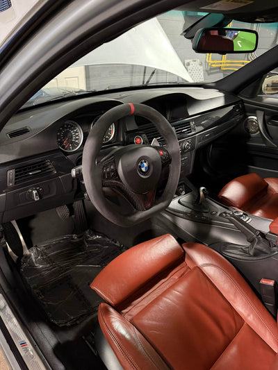 https://cdn.shopify.com/s/files/1/0565/4957/2747/files/bmw_e92_volant16.avif?v=1772905313