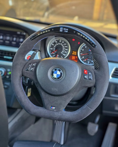 https://cdn.shopify.com/s/files/1/0565/4957/2747/files/bmw_e92_volant.avif?v=1772905313