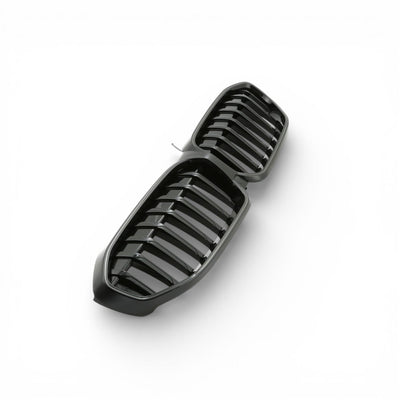 https://cdn.shopify.com/s/files/1/0565/4957/2747/files/bmw_serie_3_g20_calandre_noire_LED_Simple-2.jpg?v=1773066462