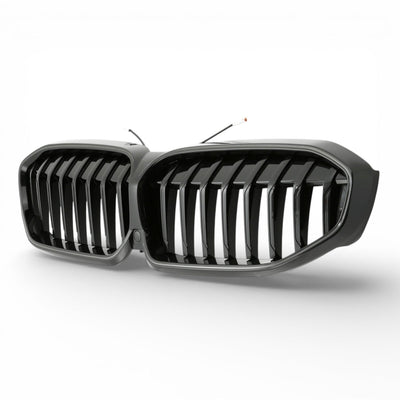 https://cdn.shopify.com/s/files/1/0565/4957/2747/files/bmw_serie_3_g20_calandre_noire_LED_Simple-3.jpg?v=1773066462