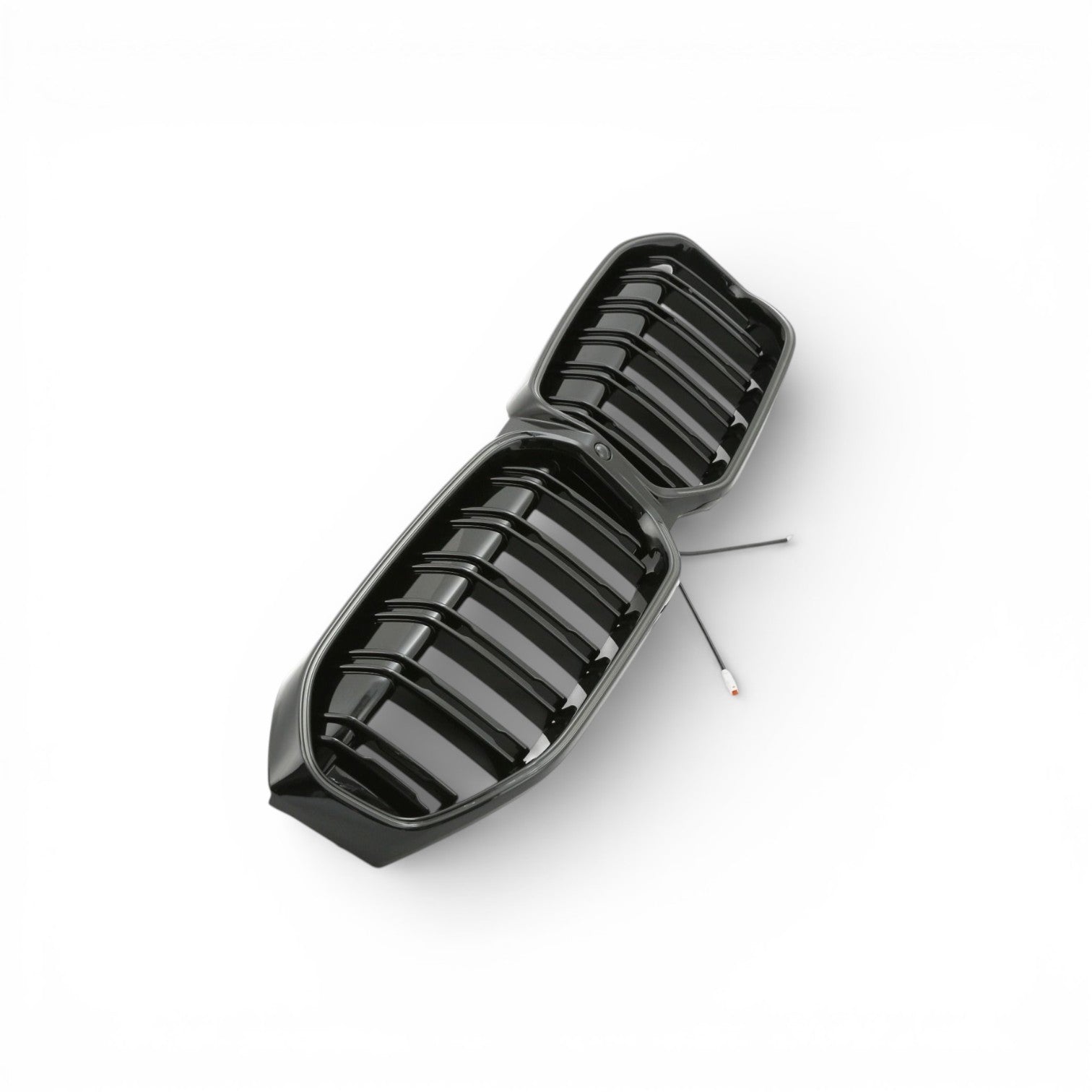 https://cdn.shopify.com/s/files/1/0565/4957/2747/files/bmw_serie_3_g20_calandre_noire_led_LCI_2.jpg?v=1773066462