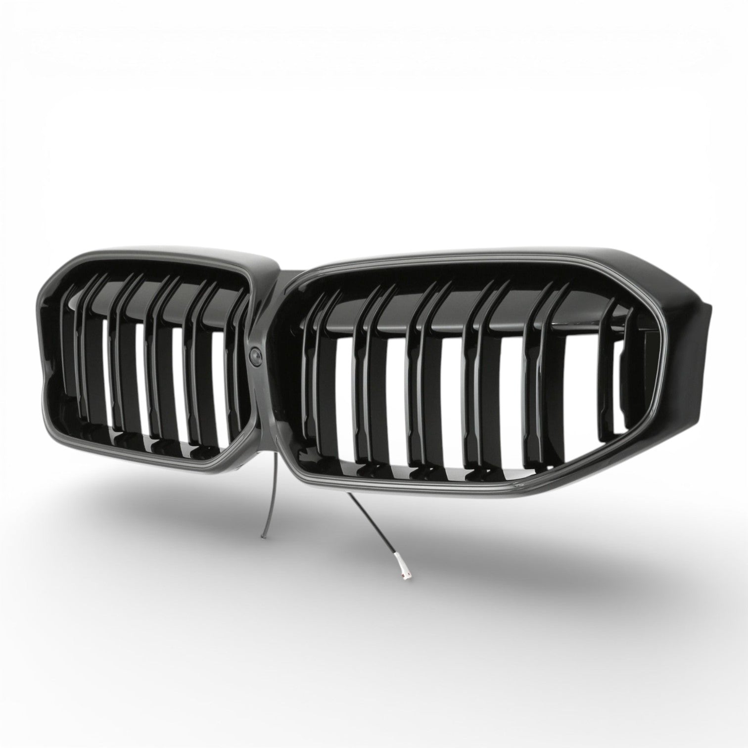 https://cdn.shopify.com/s/files/1/0565/4957/2747/files/bmw_serie_3_g20_calandre_noire_led_LCI_3.jpg?v=1773066462