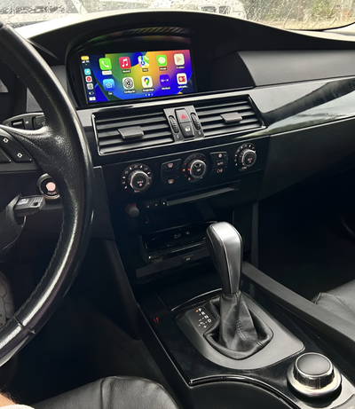 Boîtier Autoradio Connecté Android Auto CarPlay BMW Série 1 E81 E87 - vue de profil - Becquet Voiture
