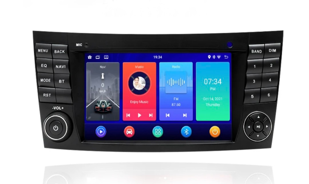Boîtier Autoradio Connecté CarPlay Android Auto Mercedes CLK W209 - vue de face - Becquet Voiture