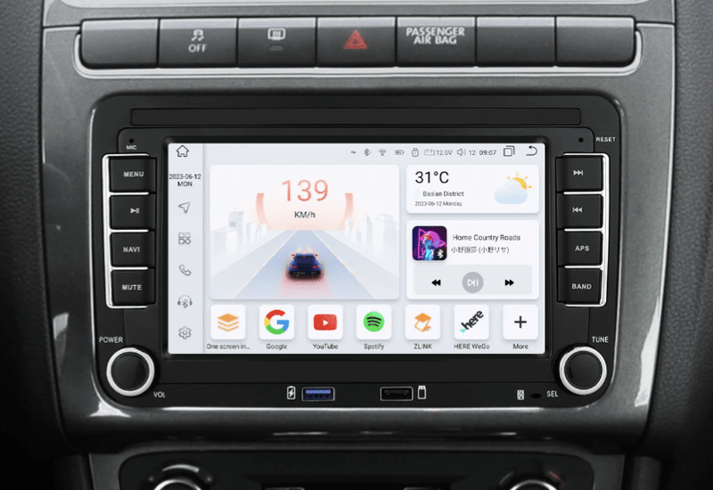 CarPlay Android Auto Connected Head Unit for VW Golf 6 - three-quarter view - Becquet Voiture