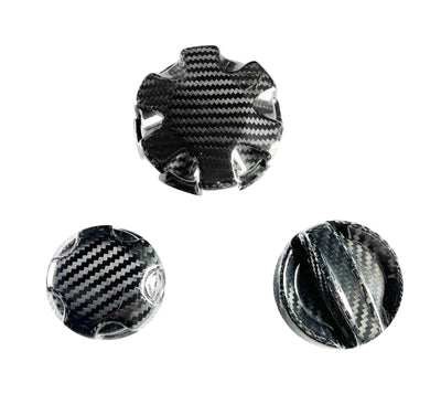 Bouchons Huile Carbone BMW M3 M4 X3M G80 G82 G87 S58 - vue de trois-quarts - Becquet Voiture