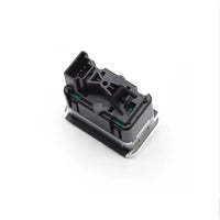 Bouton ouverture fermeture coffre Mercedes GLA X156 2014-2020 - vue de trois-quarts - Becquet Voiture