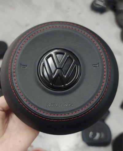 Cache Airbag Sur Mesure Volkswagen Alcantara Cuir - packshot studio - Becquet Voiture