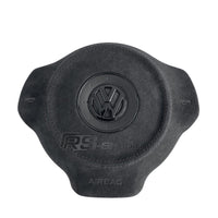 Cache Airbag VW Golf 6 Cuir Alcantara Surpiqûres Logo Noir - vue de trois-quarts - Becquet Voiture