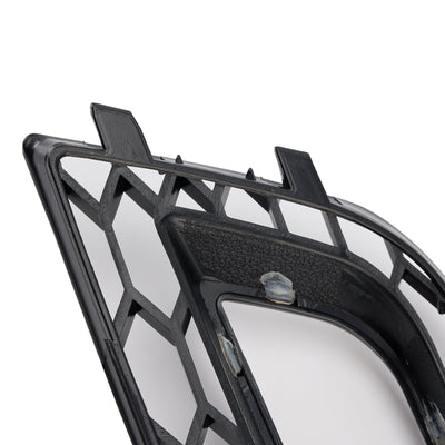 Cache Antibrouillard Nid D'abeille Noir Pare-chocs Audi A4 B8.5 2013-2015 - détail du montage - Becquet Voiture