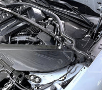 Abdeckung für elektrisches Bauteil aus Carbon BMW G80 G81 G82 G83 G87 - Dreiviertelansicht - Becquet Voiture