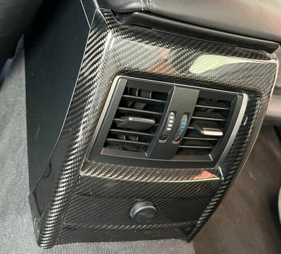 Cache Climatisation Arrière Carbone BMW F80 F82 - vue de profil - Becquet Voiture