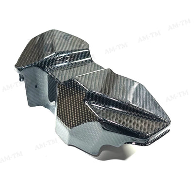 Cache Cosse de Batterie Carbone BMW G20 G22 2020-2024 - vue de trois-quarts - Becquet Voiture