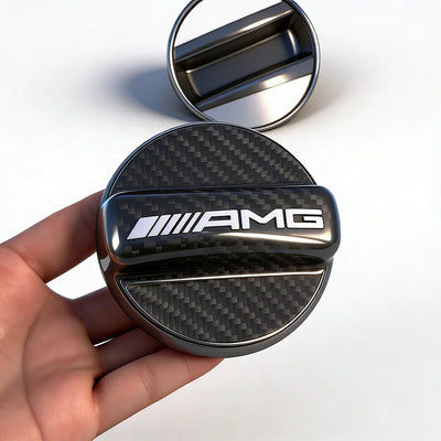 Cache de Bouchon de Réservoir Carbone Mercedes AMG - vue arrière - Becquet Voiture
