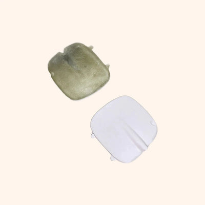 Cache de Phares Fibre de Verre Subaru Impreza GC8 WRX STI - vue de trois-quarts - Becquet Voiture