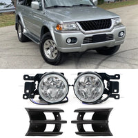 Cadre d'Optique Avant Mitsubishi Pajero 1999-2008 - vue de face - Becquet Voiture
