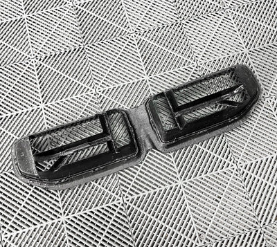 Calandre Avant CS Fibre Carbone BMW G87 M2 - vue de trois-quarts - Becquet Voiture
