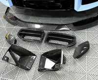Carbon Fiber Front Grille BMW G87 M2 - fitting detail - Becquet Voiture