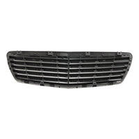 Kühlergrill Schwarz Glänzend Mercedes E-Klasse W211 2002-2006 - am Fahrzeug montiert - Becquet Voiture