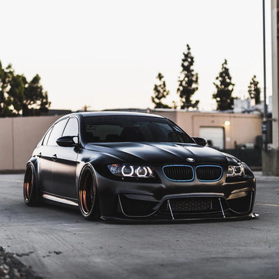 Calandre BMW E90 Série 3 2009-2012 Éclairage RGB - vue de profil - Becquet Voiture