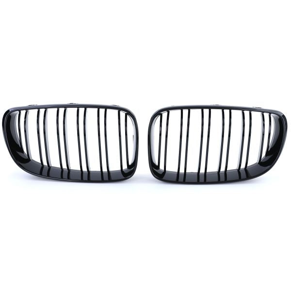 Calandre BMW Série 1 E87 E81 noir brillant - vue de trois-quarts 2 - Becquet Voiture