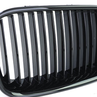 Calandre BMW Série 3 E36 noir brillant - packshot studio - Becquet Voiture