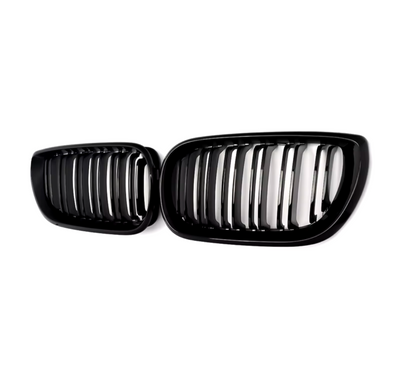 Calandre BMW Série 3 E46 noir brillant - en situation - Becquet Voiture