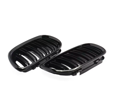 Calandre BMW Série 3 E46 noir brillant - vue de profil 2 - Becquet Voiture