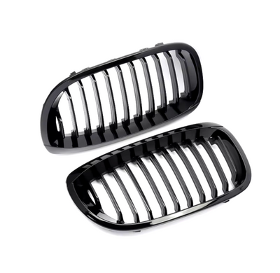 Calandre BMW Série 3 E46 noir brillant - vue de trois-quarts - Becquet Voiture