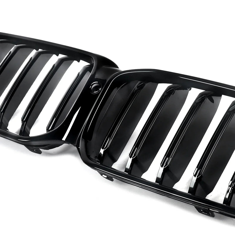 BMW 5 Series G30 M5 Competition Grille - studio packshot - Becquet Voiture