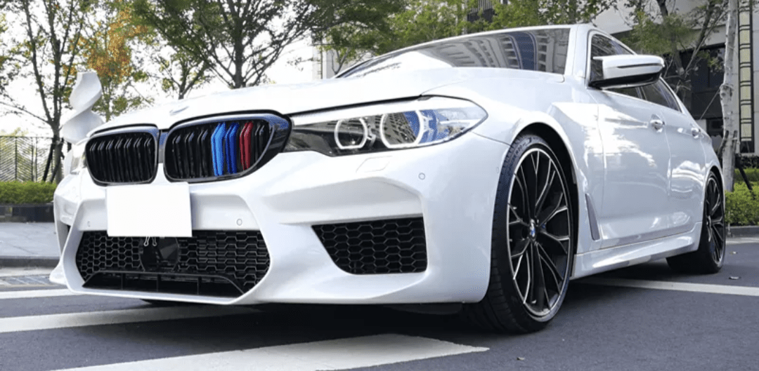 Calandre BMW Série 5 G30 Motorsport - vue de face - Becquet Voiture