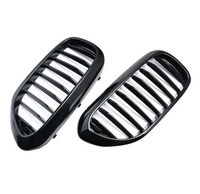Gloss black BMW 5 Series G30 kidney grille - fitting detail - Becquet Voiture