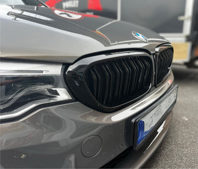 Calandre BMW Série 5 G30 noir brillant - vue de dessus - Becquet Voiture