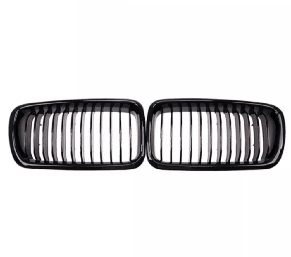 Calandre BMW Série 7 E38 noir brillant - vue de face - Becquet Voiture