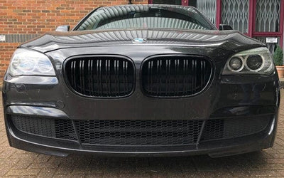 Calandre BMW Série 7 F01 noir brillant - vue de profil - Becquet Voiture