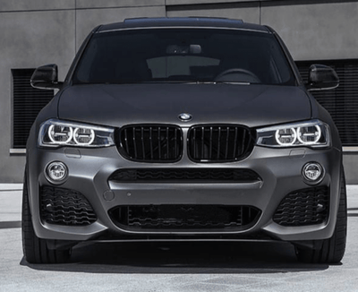 Calandre BMW X4 F26 noir brillant - vue de trois-quarts 2 - Becquet Voiture