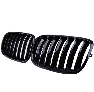 Calandre BMW X5 E70 noir brillant - en situation - Becquet Voiture