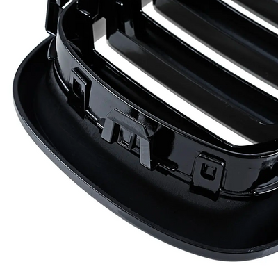 Calandre BMW X5 F15 noir brillant - vue de dessus - Becquet Voiture
