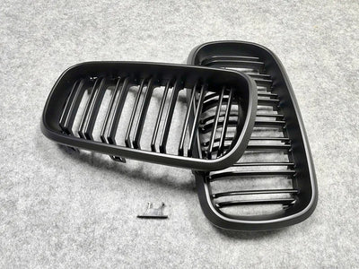 Calandre BMW X5 F15 X6 F16 Noir Mat 2014-2018 - vue de profil - Becquet Voiture