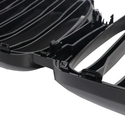 Calandre BMW X5 G05 noir brillant - packshot studio - Becquet Voiture