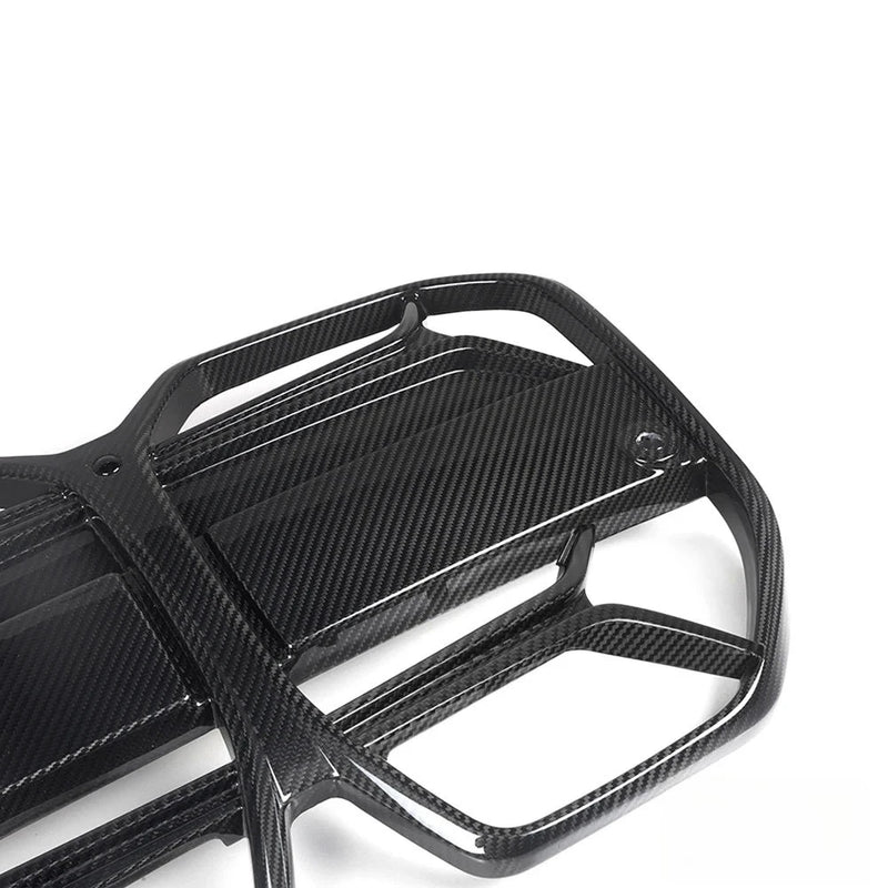 Calandre Carbone BMW i4 G26 2021-2024 - vue de trois-quarts - Becquet Voiture