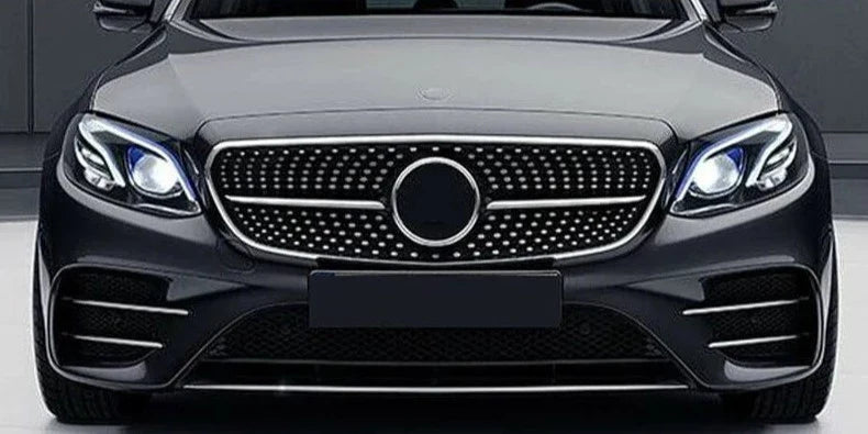 Calandre Diamant Mercedes Classe E W213 2016-2019 Avant Restylage Berline - vue de face - Becquet Voiture
