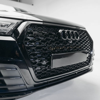 Calandre Grille Nid d'Abeille Audi Q7 4M Style RS - vue de profil - Becquet Voiture