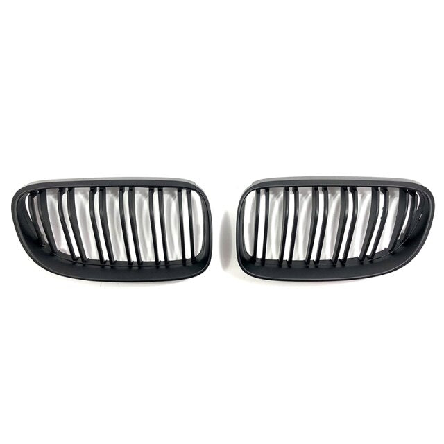 M Performance Kühlergrill BMW 3er E92 E93 2010–2013 - am Fahrzeug montiert - Becquet Voiture