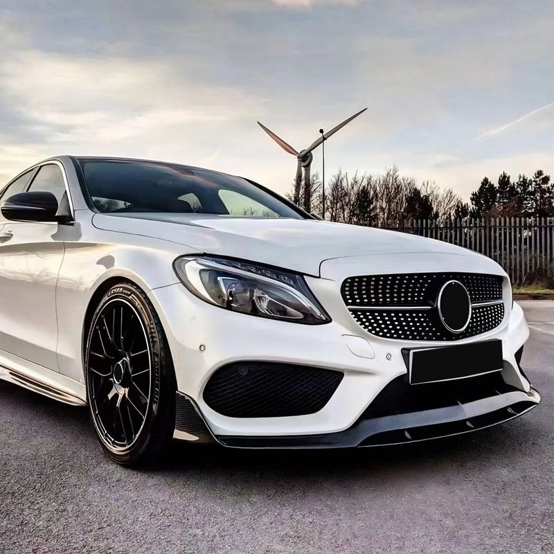 Calandre Mercedes Classe C W205 AMG Diamond 2014-2018 - vue de trois-quarts - Becquet Voiture