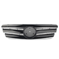 Kühlergrill Premium S Mercedes C-Klasse W203 Schwarz Chrom - Vorderansicht - Becquet Voiture
