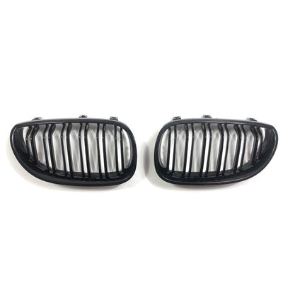 Calandre Sport BMW Serie 5 E60 E61 Noir Brillant - vue de face - Becquet Voiture
