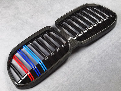 Calandre Sport BMW Série 7 G11 G12 Noir Brillant 2020+ - packshot studio - Becquet Voiture