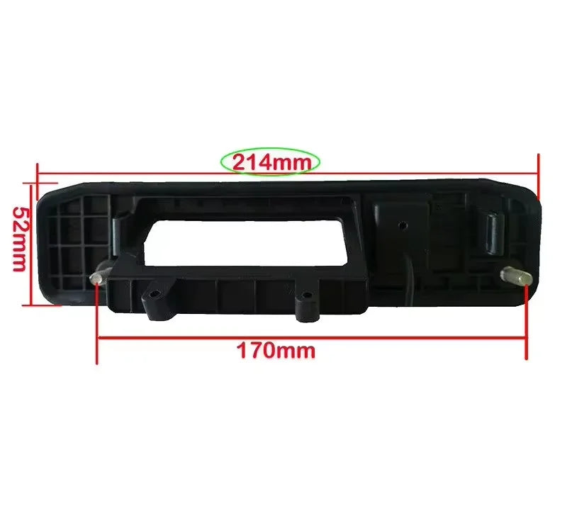 Caméra de Recul Mercedes Classe A GLA CLA - vue de trois-quarts - Becquet Voiture