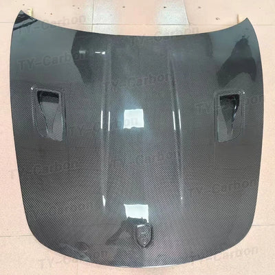 Capot Avant Carbone Porsche 718 981 911 Cayman Boxster - détail du montage - Becquet Voiture